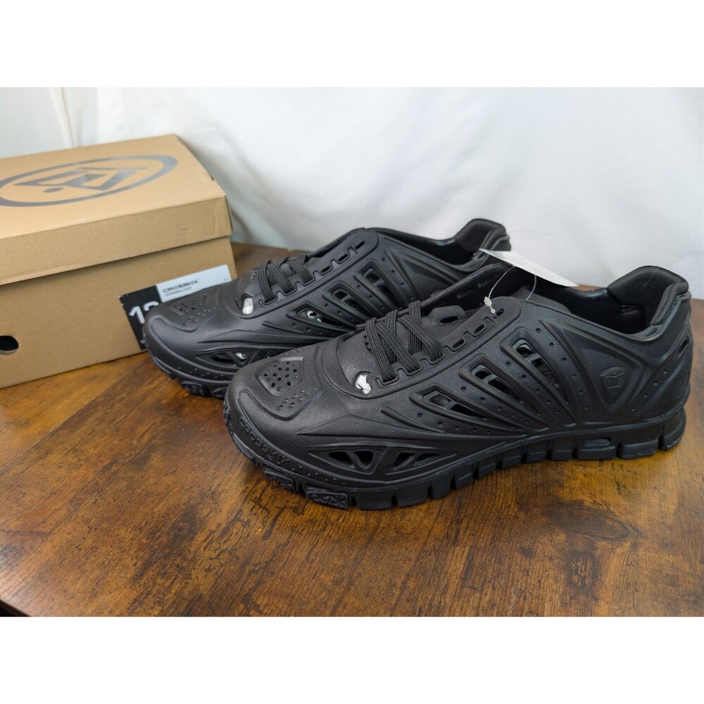 Crosskix APX Water Shoes Size 12 Blackwater Closed Toe Foam Sneakers NIB